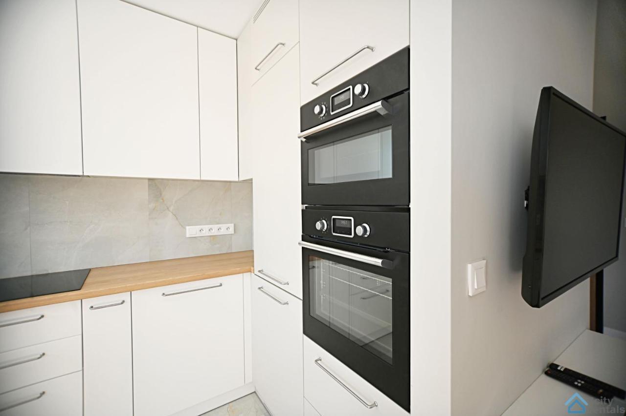 Beige 3City Apartment With Parking In Gdansk By Noclegi Renters Exterior photo